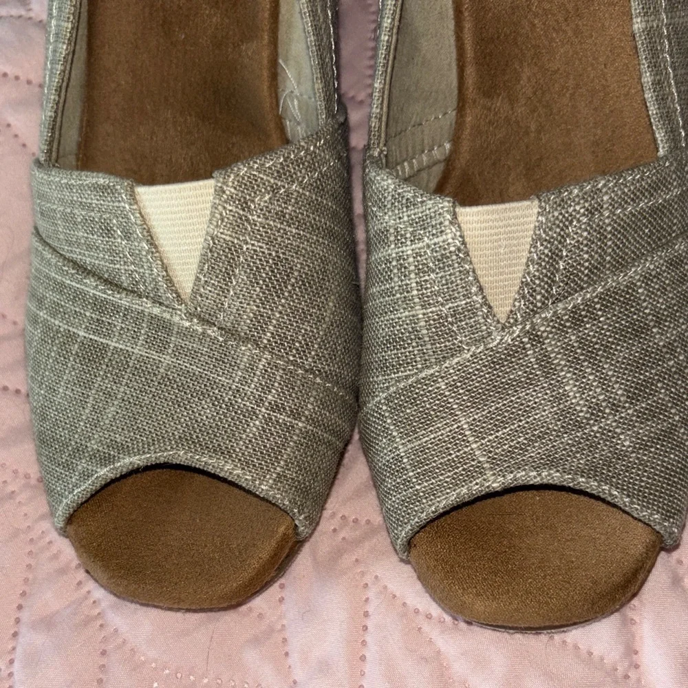 Women's Tom's Wedge Espadrilled 8 Printed Heel Woven Fabric Open Toe Shoes